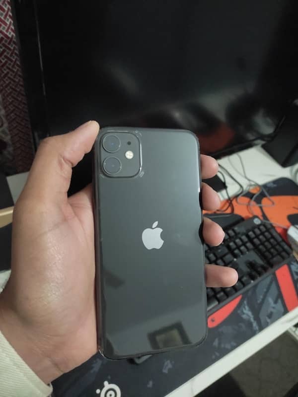 Iphone 11 New 100 health 7months plus warranty time non active 1