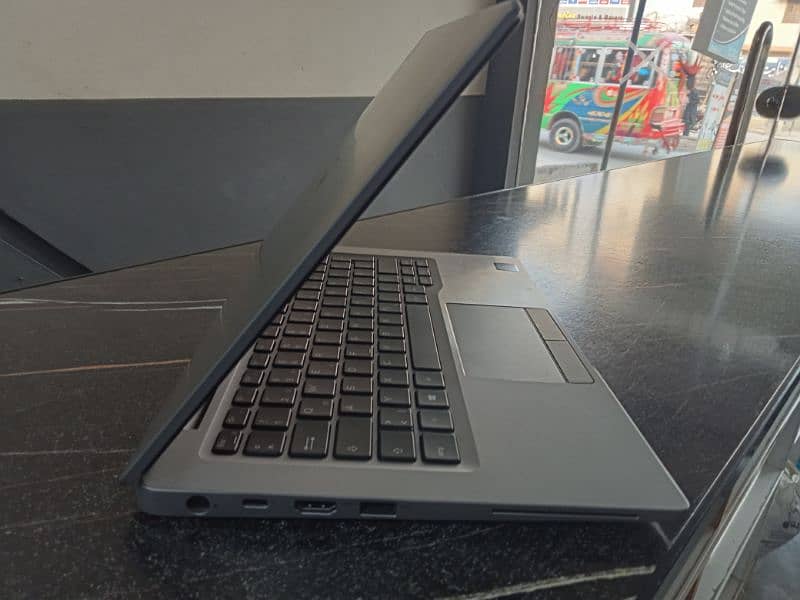 Dell Latitude 7300 10/10 1