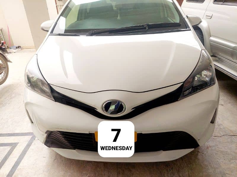 Toyota Vitz 2015 0