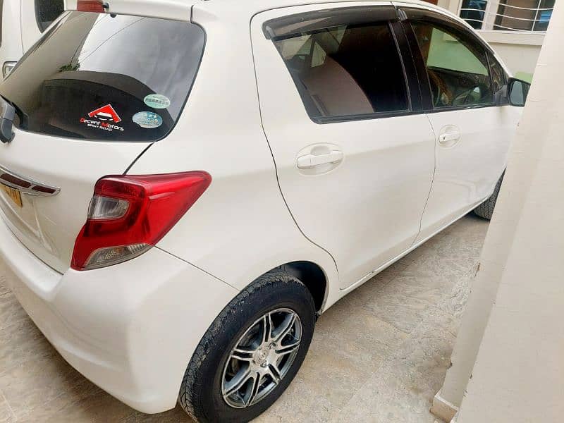 Toyota Vitz 2015 2