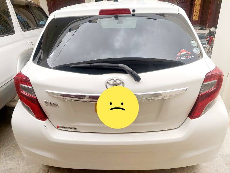 Toyota Vitz 2015 3