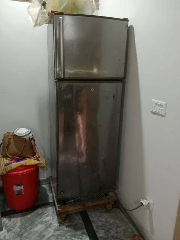 Dawlance fridge urgent  for sale 0