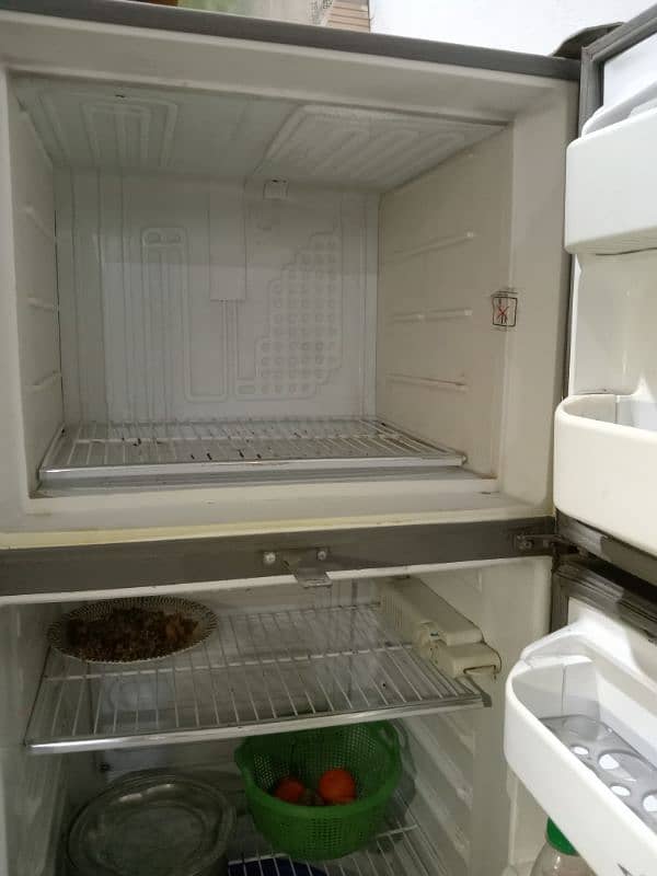 Dawlance fridge urgent  for sale 6