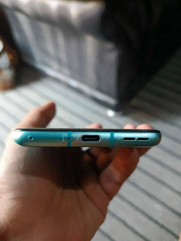 One Plus 8T in Very Good Condition | 9/10 Condition 5