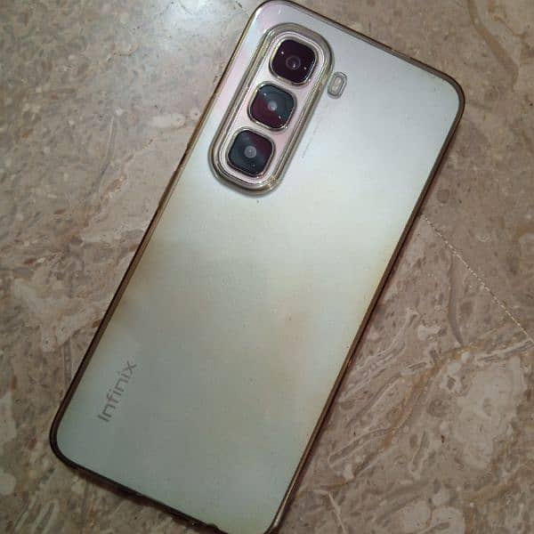 INFINIX HOT 50 PRO 1