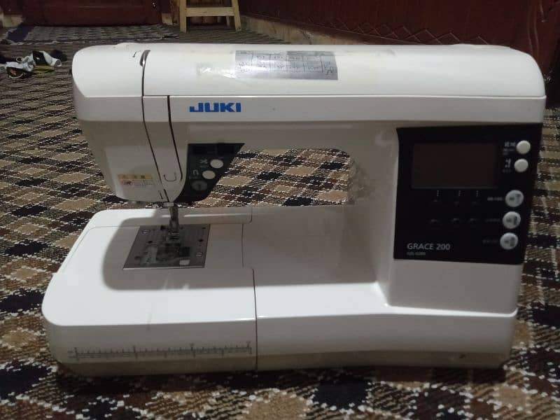 Juki Computerized Sewing Machine 0