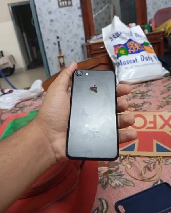 iPhone 7 all okay 32gb 0