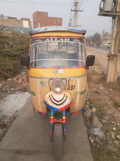 tez raftaar 4 stroke CNG rickshaw