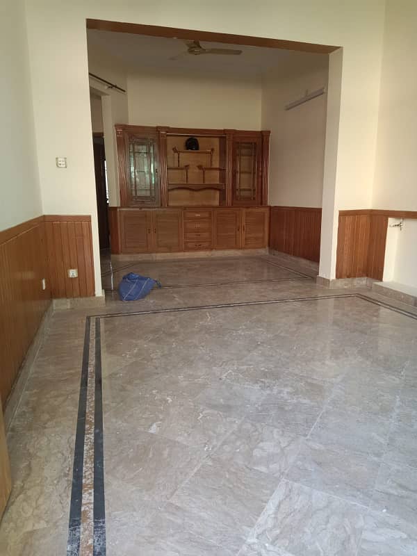 30*60 Ground Portion Available For Rent In G-11/1 1