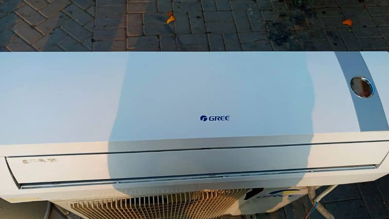 1.5 ton gree split ac 1