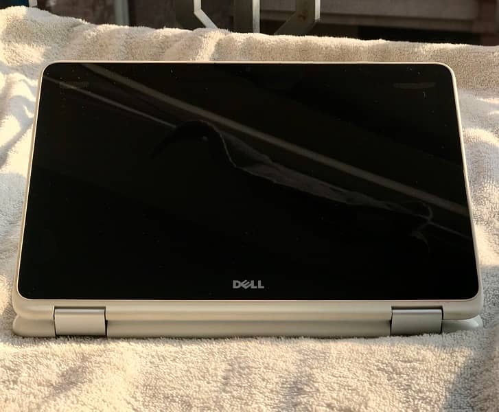 Dell inspiron Core m3 6Th Generation 4