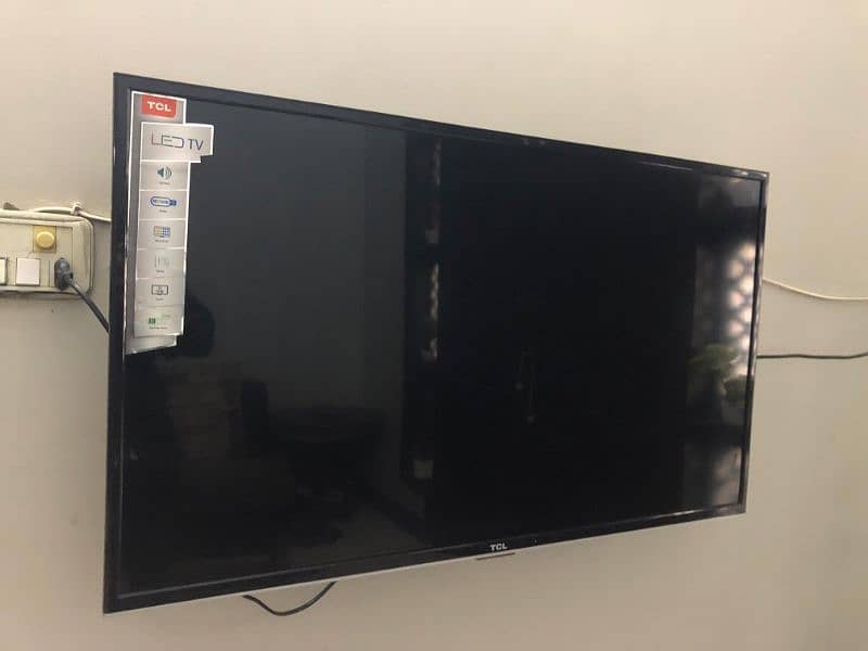 TCL original  42 Inches led 0