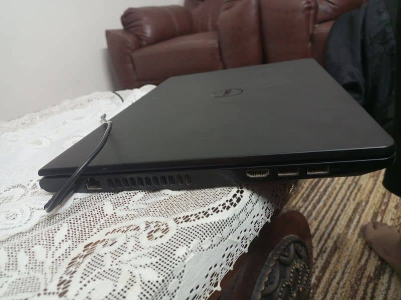 Dell Inspiron 15 3567.  i5 7th gen 3