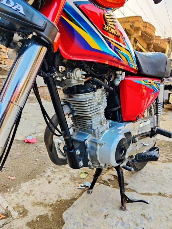 Honda 125 Rawalpindi number 7