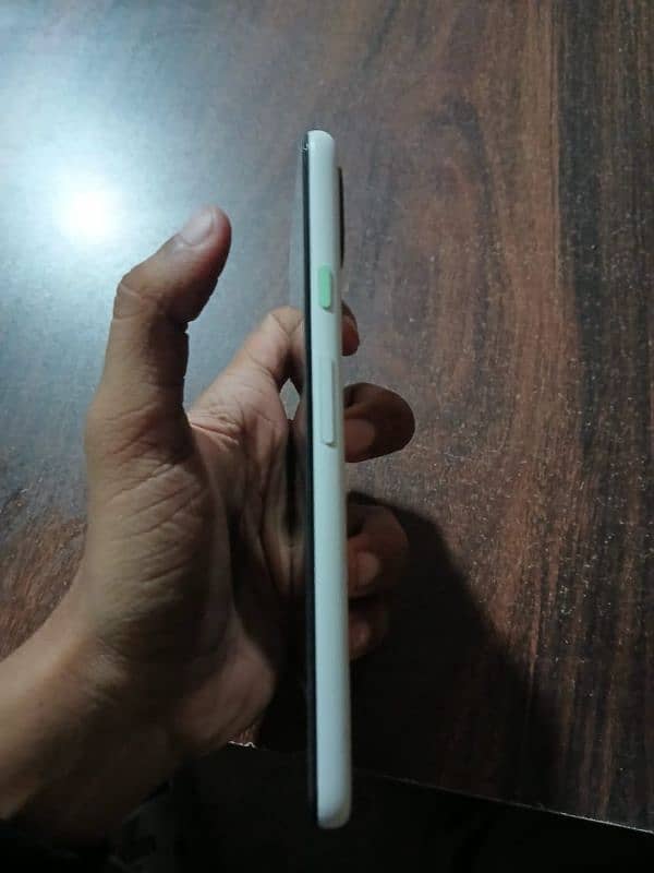 Google Pixel 4a(5g) non pta 4