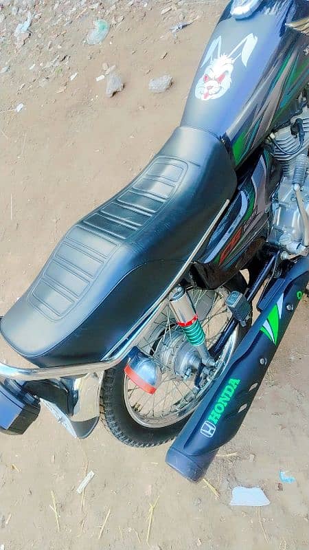 Honda CG 125 All ok Lush Condition 2023 Model urgent Sale 7