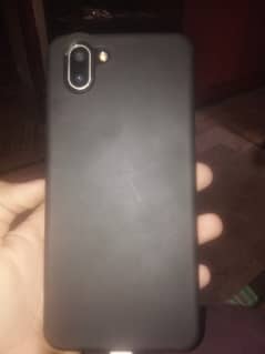 Aquos r2