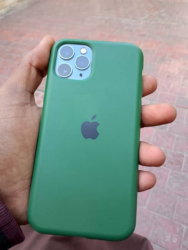 iPhone 11 Pro 0