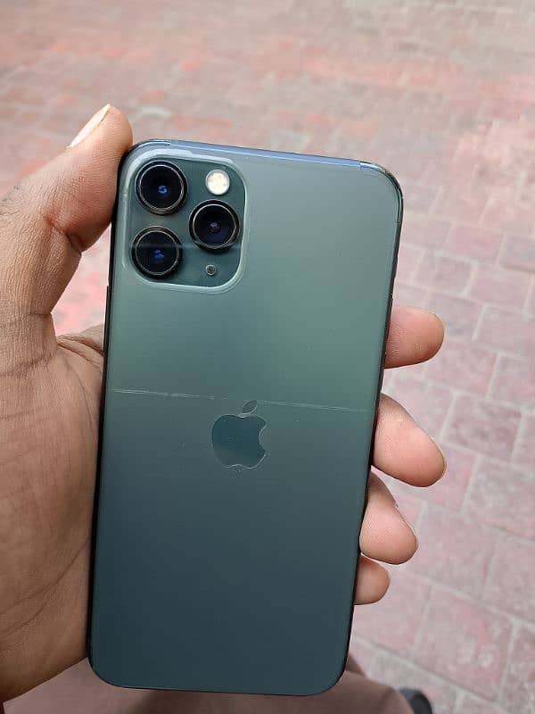 iPhone 11 Pro 1