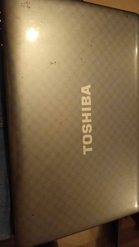 selling my Toshiba satellite  Core i3 2nd gen 0