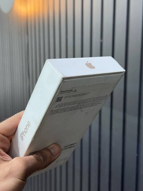 iphone 16 pro max 256gb NoN active Box pack     11 13 14 15 12 2