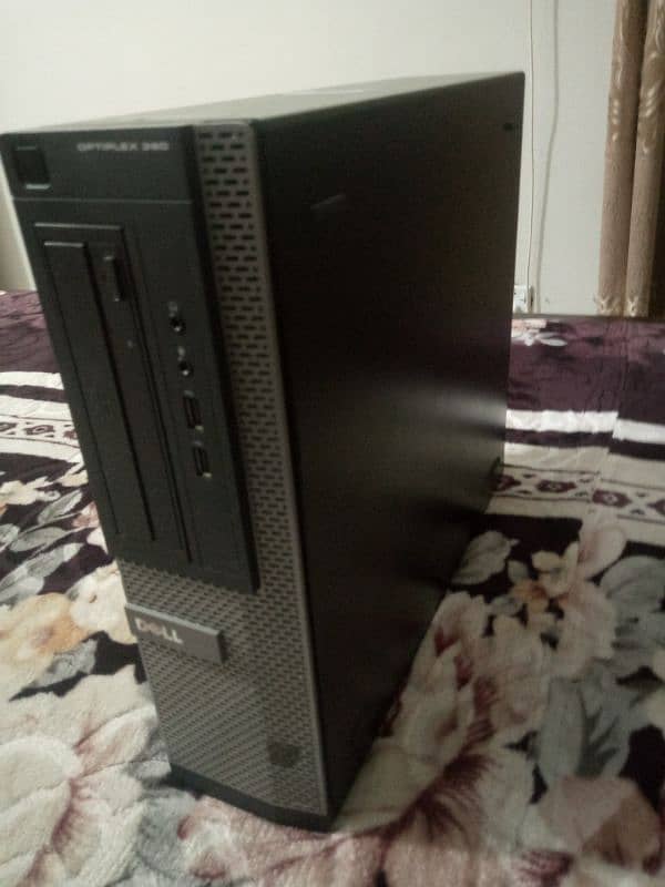 intel i7 2nd gen pc 8 GB ram ddr3 128gb ssd and 500 gb hard drive 0