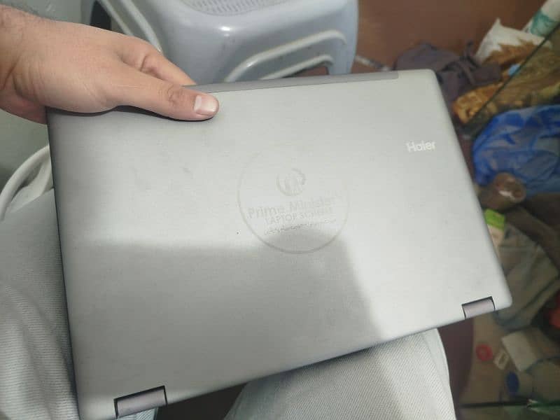 Haier Y11C laptop 1