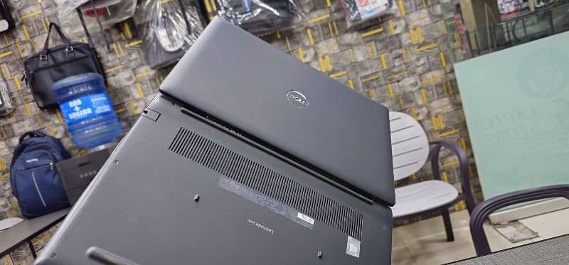 Dell Latitude 3410 Core i5 11th gen 8gb 256 7