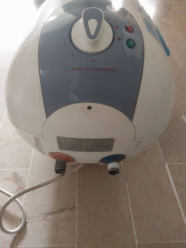 brand new condition Boss 15Litre Electric Water Geyser 3