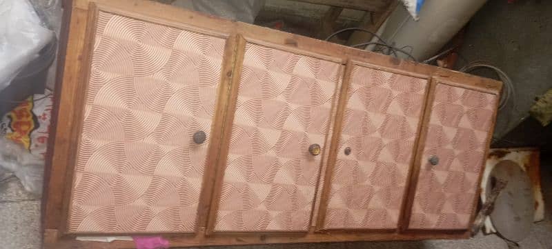 kitchen cabinet is good condition 4