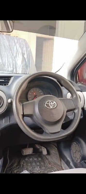 Toyota Vitz 2012/16 4