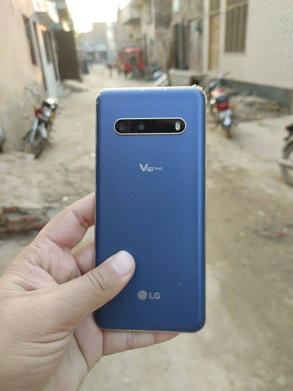 LG V60THINQ 0