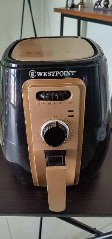 Brand New Air fryer 4