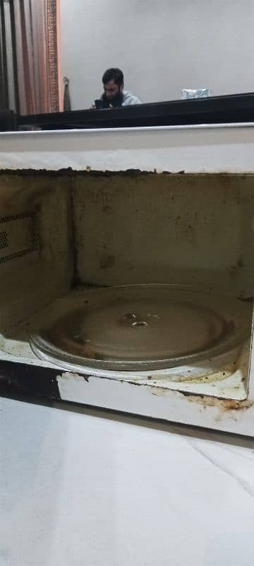 Microwave Oven WestPoint 4