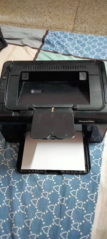 Hp leaserjet printer 1102w 0