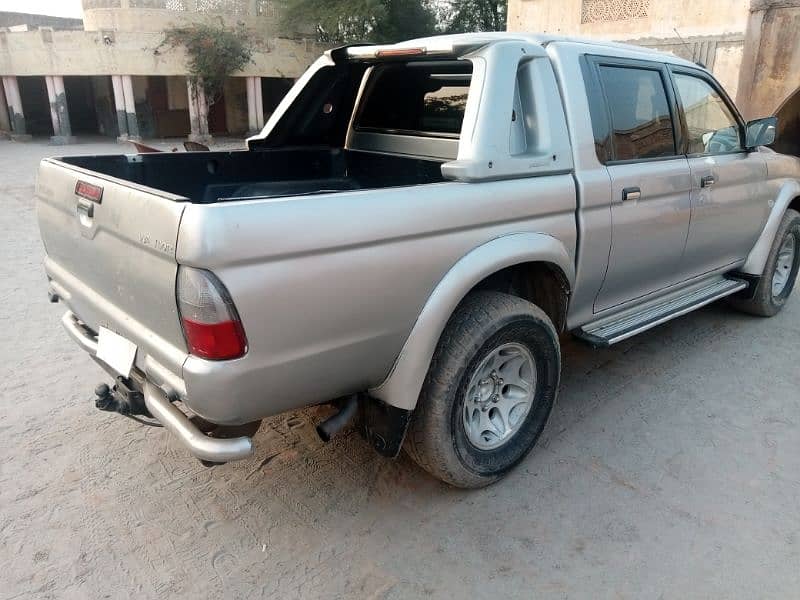 Mitsubishi L200 warrior full option 2004 4