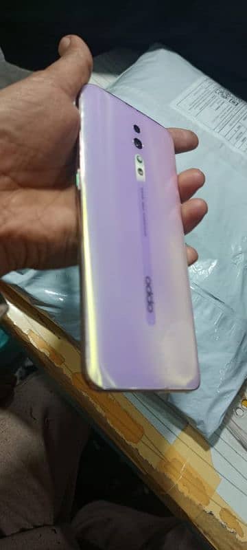 oppo Reno z 8/256 3