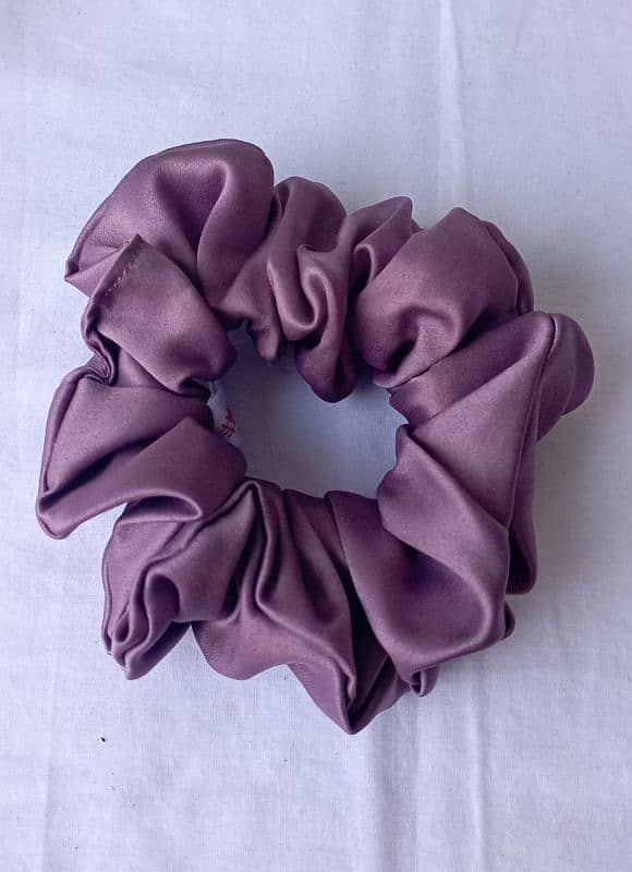 scrunchies available 2