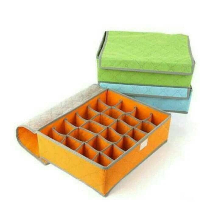 Clothes Organizer box 1