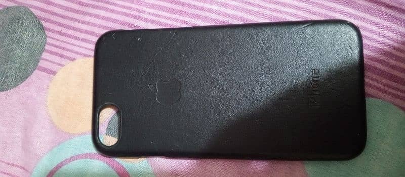 iphon back covr hard leather finish back 2