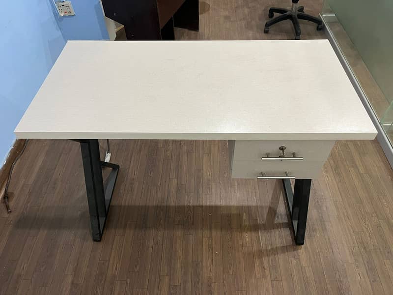 fresh new office computer tables 3