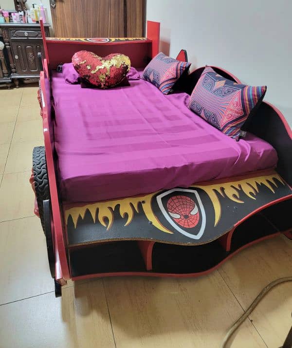 single  bed with sliding additional bed. 6