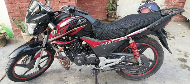 Honda CB150f (2017) black 4