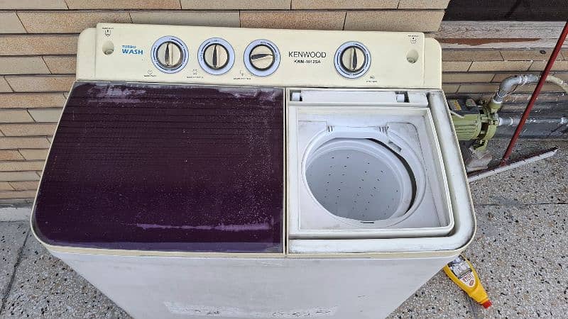 Kenwood Washing machine and dryer 0