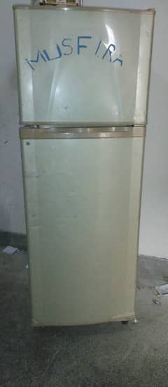 Dawlance Fridge, Moderate Condition