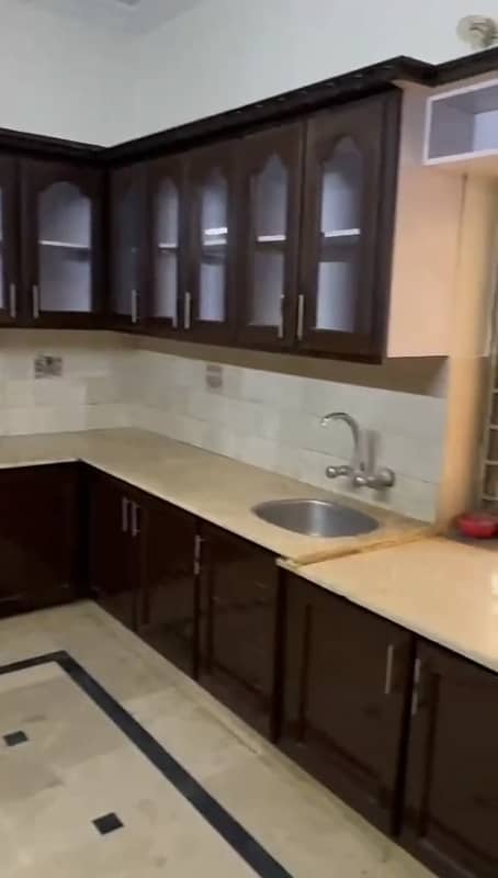 Beautiful Kanal upper portion available on rent 12