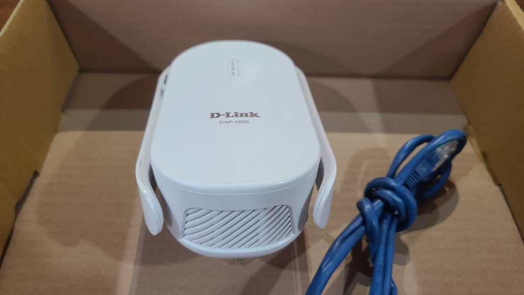 Dlink Dap-1820 WiFi Range Exten' der AC2000 2600 sq. ft coverage (Used) 9