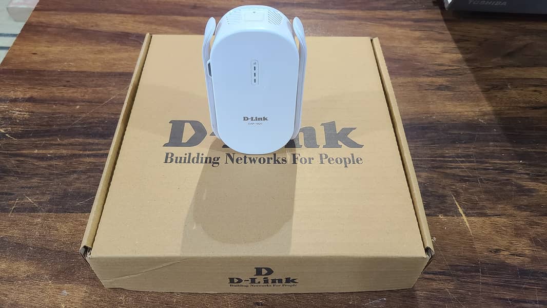 Dlink Dap-1820 WiFi Range Exten' der AC2000 2600 sq. ft coverage (Used) 11