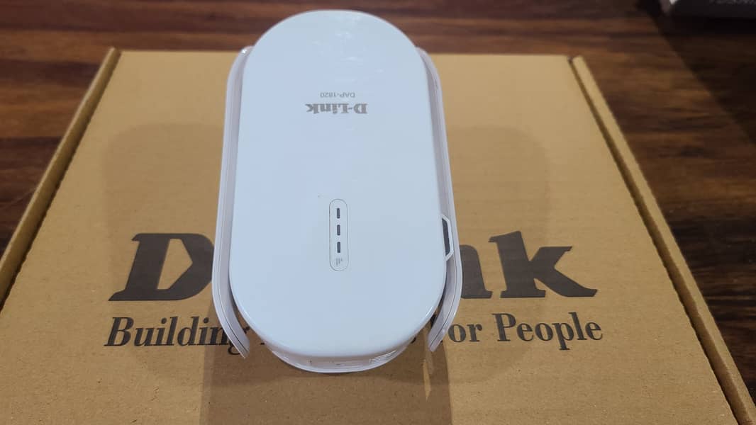 Dlink Dap-1820 WiFi Range Exten' der AC2000 2600 sq. ft coverage (Used) 15