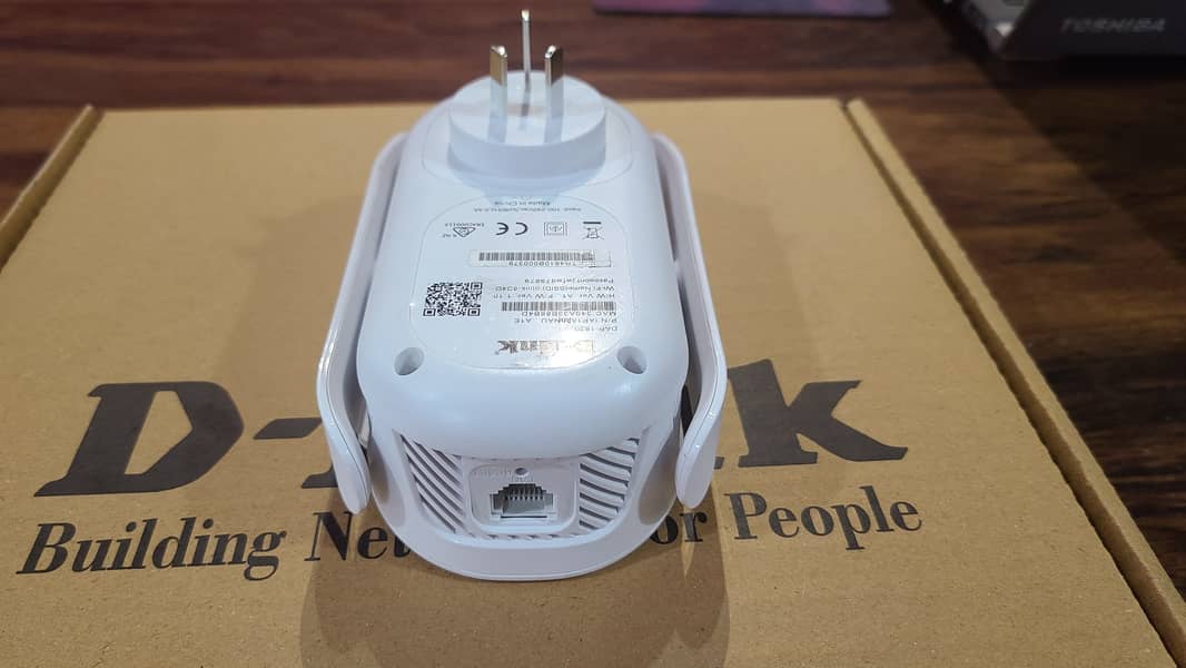 Dlink Dap-1820 WiFi Range Exten' der AC2000 2600 sq. ft coverage (Used) 19